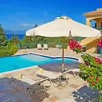 Villa Emelisse By *