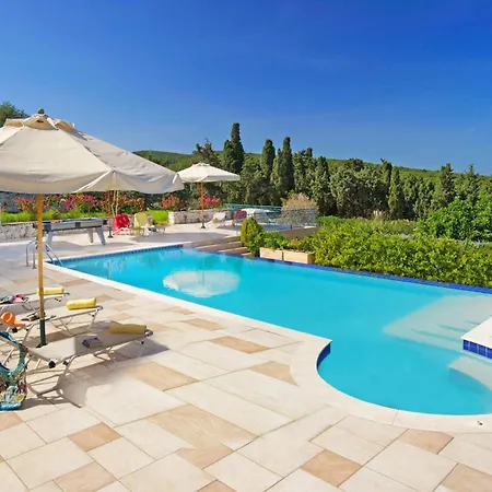 ヴィラ Emelisse By